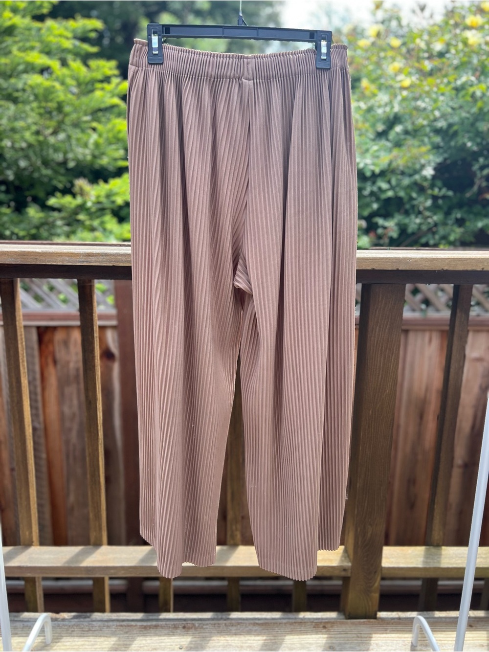 Wide-Leg pleated Brown Pants